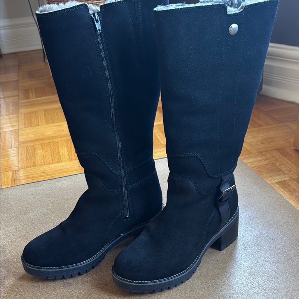 Overland Black Suede Knee-High Boots size 40 with Traction Soles